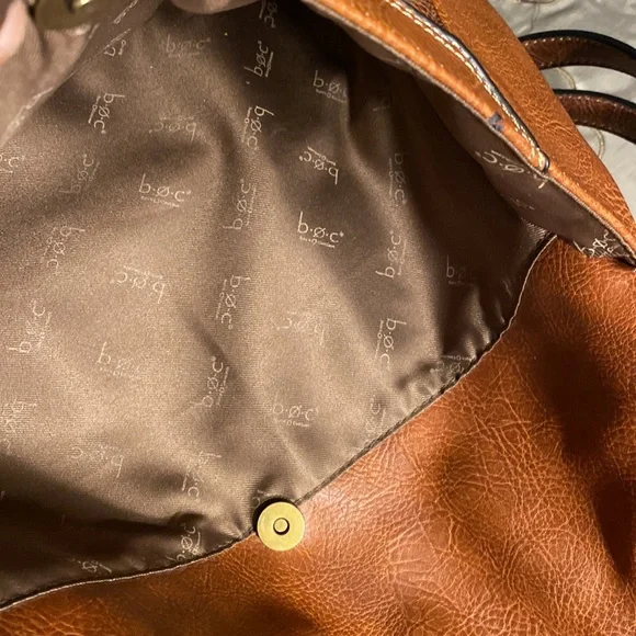 Large size BOC bag. Saddle tan colored. Showing wear on bottom corners. - Picture 8 of 8